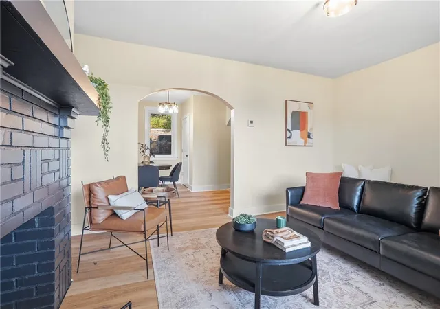 Photo 4 of Single family home for sale at 79 Westwood St, Mt Washington, PA 15211 | MLS# 1772956 | Listing updated on 2026-09-13