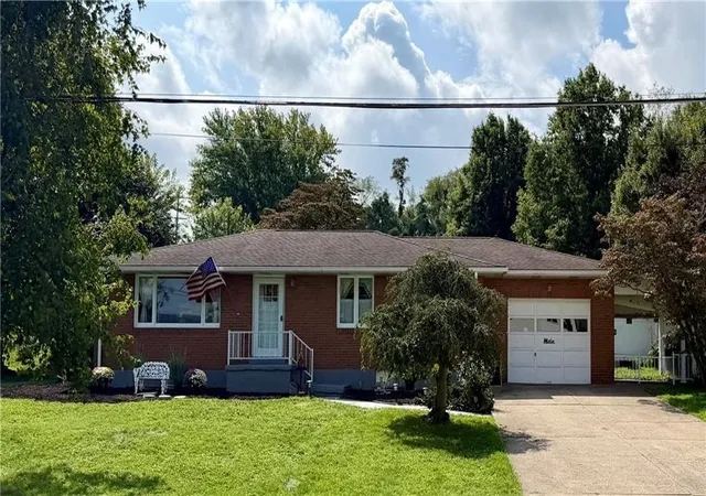 Photo 1 of Single family home for sale at 212 Pine St, Derry Twp, PA 15627 | MLS# 1772981 | Listing updated on 2026-09-20
