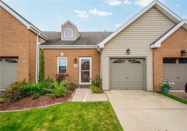 Photo 2 of Townhouse for sale at 3039 Duncan Ln, Whitehall, PA 15236 | MLS# 1772800 | Listing updated on 2026-09-25