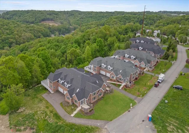 Photo 24 of Condo for sale at 1558 Nw Parkwood Pointe Dr, Moon/crescent Twp, PA 15046 | MLS# 1772746 | Listing updated on 2026-09-12