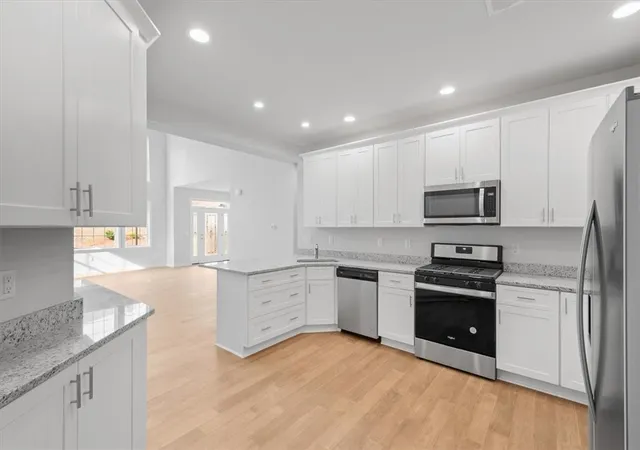 Photo 3 of Condo for sale at 1558 Nw Parkwood Pointe Dr, Moon/crescent Twp, PA 15046 | MLS# 1772746 | Listing updated on 2026-10-17