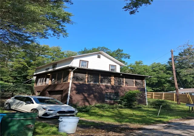 Photo 3 of Single family home for sale at 59 Seik Rd, Chartiers, PA 15301 | MLS# 1772847 | Listing updated on 2026-09-30