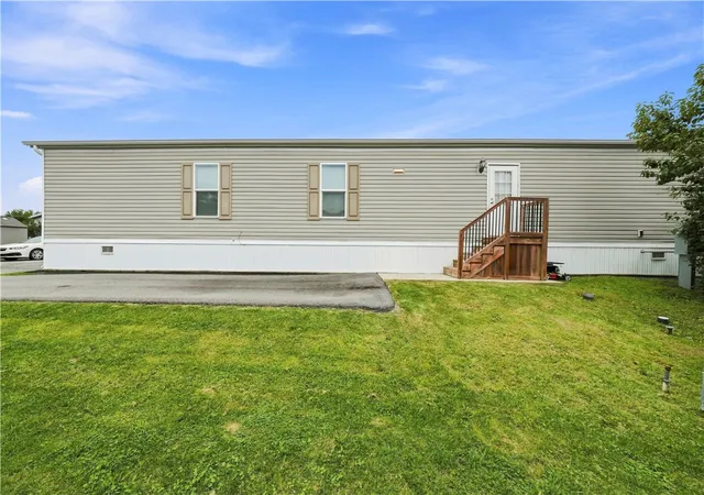Photo 1 of Manufactured home for sale at 163 West Dr, Oakdale, PA 15071 | MLS# 1772487 | Listing updated on 2026-09-14