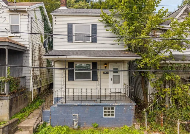 Single family home for sale at 429 Alexander St, McKees Rocks, PA 15136 | MLS# 1772838