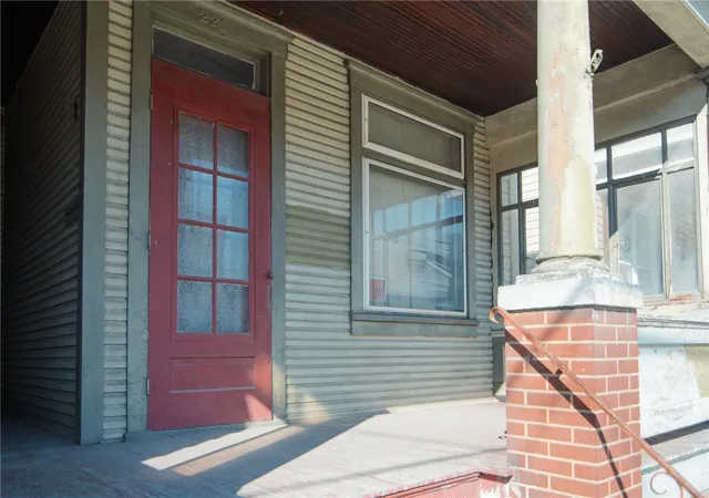 Photo 2 of Single family home for sale at 221 Mckean Ave, Charleroi Boro, PA 15022 | MLS# 1772879 | Listing updated on 2026-09-16