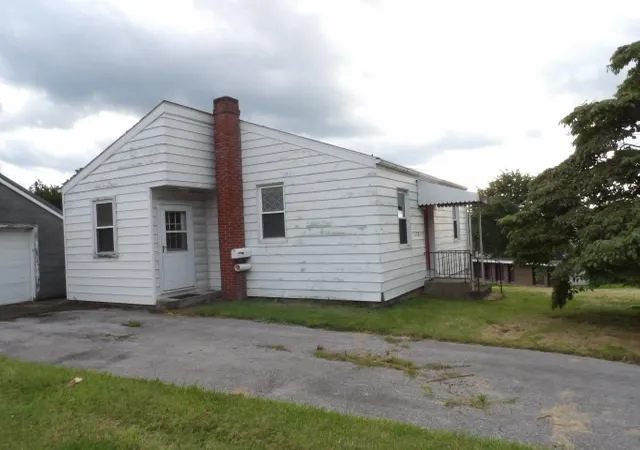 Photo 2 of Single family home for sale at 716 Demuth St, Richland School District, PA 15904 | MLS# 1773030 | Listing updated on 2026-09-04
