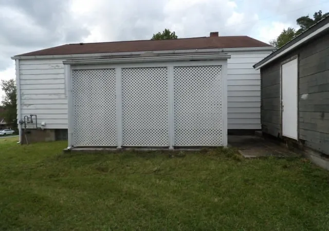 Photo 3 of Single family home for sale at 716 Demuth St, Richland School District, PA 15904 | MLS# 1773030 | Listing updated on 2026-09-04