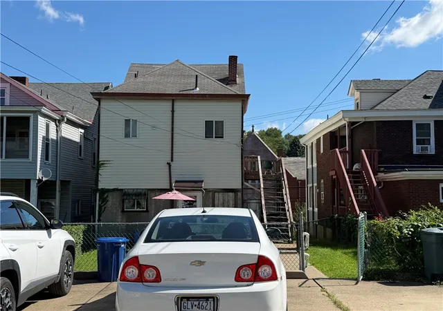Photo 2 of House for sale at 1029 Chartiers Ave, Elliott, PA 15220 | MLS# 1773025 | Listing updated on 2026-10-05