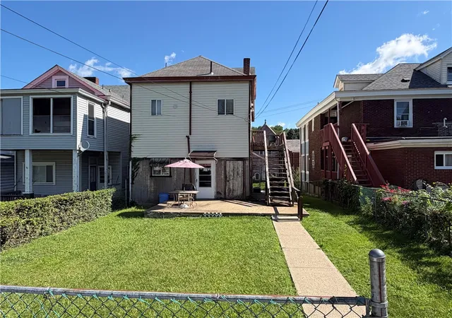 Photo 3 of House for sale at 1029 Chartiers Ave, Elliott, PA 15220 | MLS# 1773025 | Listing updated on 2026-10-05