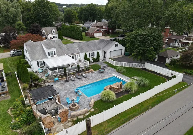 Photo 2 of Single family home for sale at 217 Pennsylvania Ave, Zelienople Boro, PA 16063 | MLS# 1772818 | Listing updated on 2026-09-08