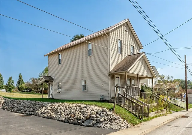 Photo 1 of Multi family home for sale at 1000 Main St, Volant Boro, PA 16156 | MLS# 1773041 | Listing updated on 2026-09-04