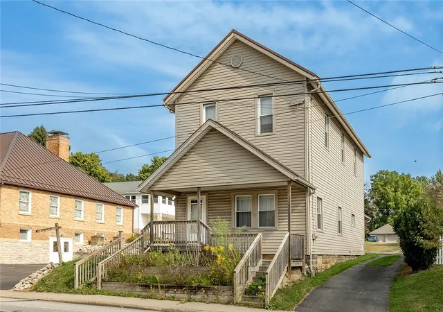 Photo 3 of House for sale at 1000 Main St, Volant Boro, PA 16156 | MLS# 1773041 | Listing updated on 2026-09-04