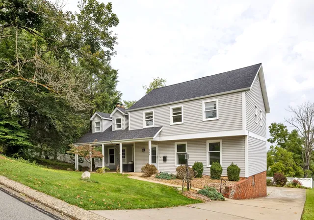 Photo 1 of Single family home for sale at 246 Picture Dr, Pleasant Hills, PA 15236 | MLS# 1773049 | Listing updated on 2026-09-10