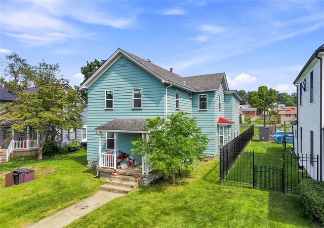 Photo 3 of Single family home for sale at 222 Hastings Ave, Oakdale, PA 15071 | MLS# 1772835 | Listing updated on 2026-09-04