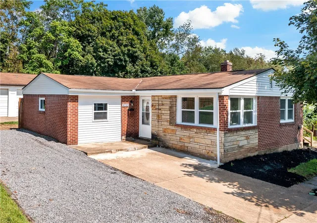Photo 1 of Single family home for sale at 3033 Fairway Dr, New Kensington, PA 15068 | MLS# 1773046 | Listing updated on 2026-09-06