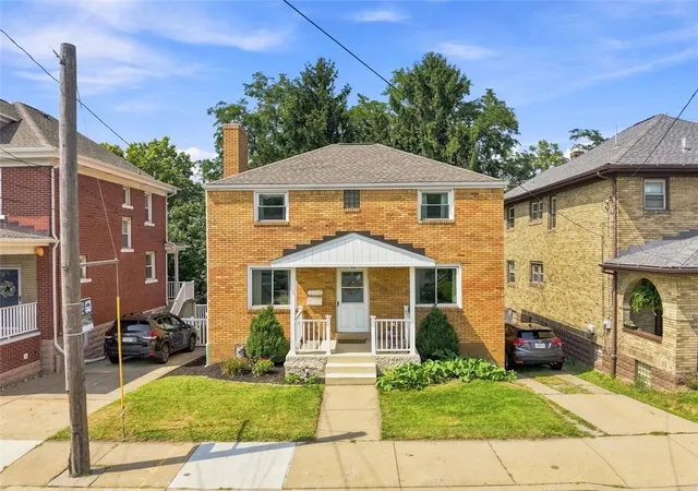 Single family home for sale at 2332 Pioneer Ave, Brookline, PA 15226 | MLS# 1773055