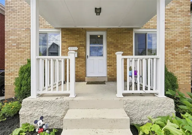 Photo 3 of Single family home for sale at 2332 Pioneer Ave, Brookline, PA 15226 | MLS# 1773055 | Listing updated on 2026-09-13