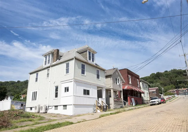 Photo 1 of Single family home for sale at 117 7th Street, Midland Boro, PA 15059 | MLS# 1773062 | Listing updated on 2026-09-28