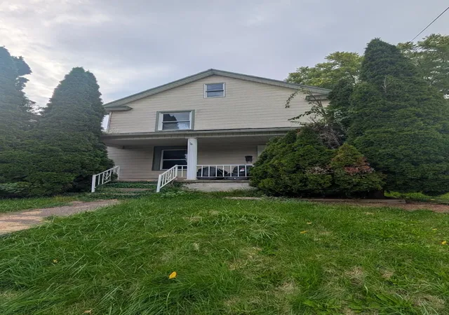 Photo 1 of Single family home for sale at 1104 Agnew St, New Castle, PA 16101 | MLS# 1773069 | Listing updated on 2026-09-05