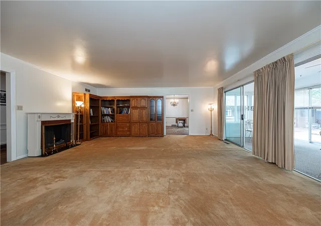 Photo 4 of Single family home for sale at 101 E Fairfield Ave, New Castle, PA 16105 | MLS# 1773029 | Listing updated on 2026-09-04