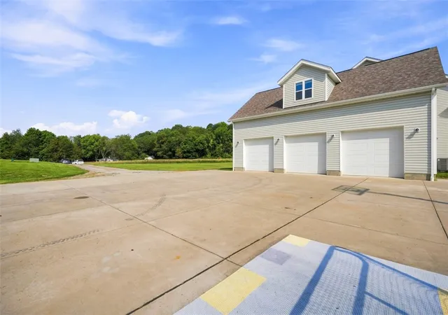 Photo 4 of Single family home for sale at 210 Logtown Rd, Darlington, PA 16115 | MLS# 1773003 | Listing updated on 2026-09-13