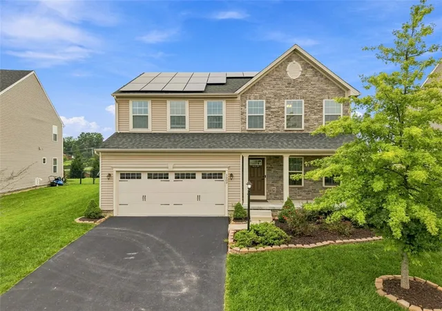 Single family home for sale at 3002 Highpoint Dr, South Fayette, PA 15057 | MLS# 1772968