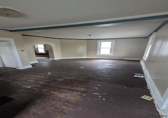 Photo 4 of Single family home for sale at 517 E Moody Ave, New Castle, PA 16105 | MLS# 1773079 | Listing updated on 2026-09-05