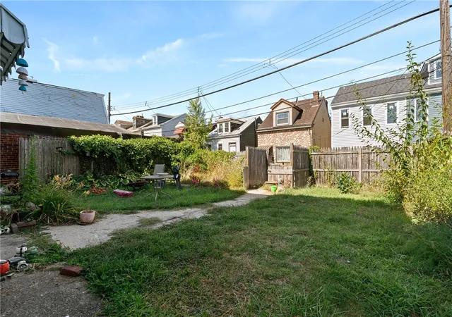 Photo 4 of House for sale at 2123 Lautner St, Troy Hill, PA 15212 | MLS# 1772932 | Listing updated on 2026-09-04