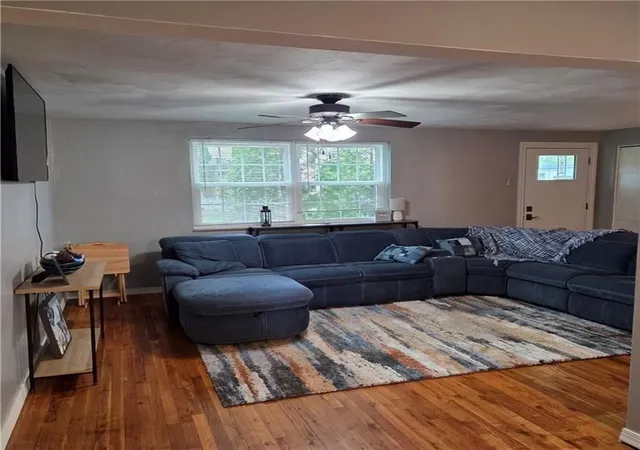 Photo 3 of Condo for sale at 102 Raleigh Ct, Ross Twp, PA 15237 | MLS# 1773083 | Listing updated on 2026-09-26