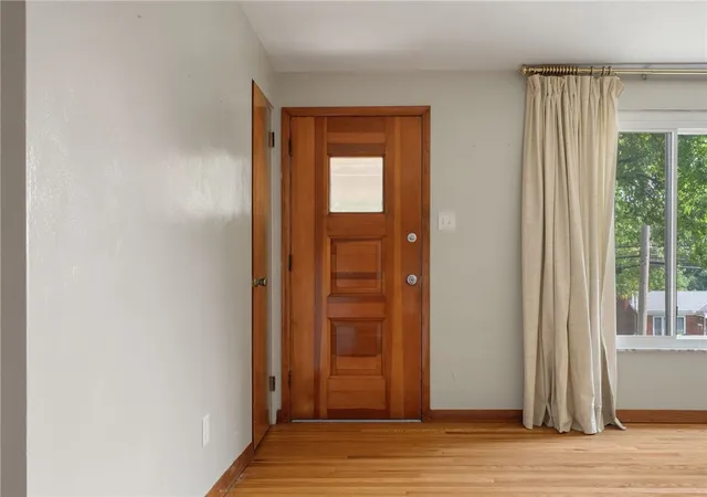 Photo 4 of Single family home for sale at 4549 Gates Dr, Munhall, PA 15120 | MLS# 1772886 | Listing updated on 2026-09-05