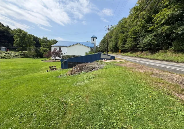 Photo 4 of Single family home for sale at 150 Main St, Punxsutawney Area School District, PA 15711 | MLS# 1773084 | Listing updated on 2026-09-04