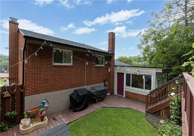 Photo 3 of Single family home for sale at 4913 Seneca, West Mifflin, PA 15122 | MLS# 1772655 | Listing updated on 2026-09-13