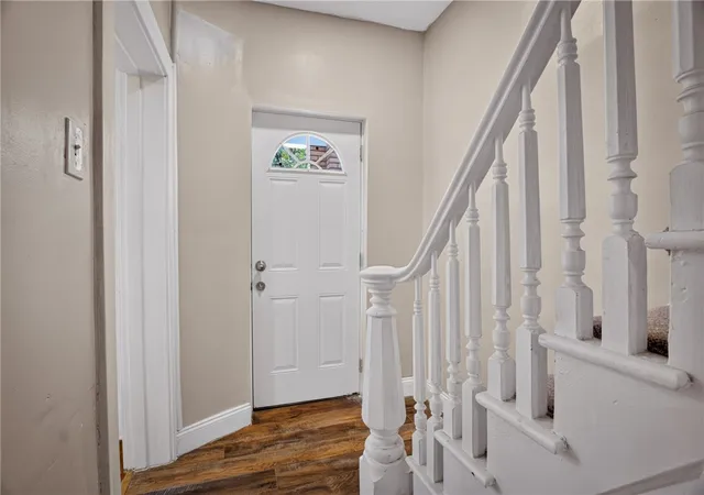 Photo 3 of Single family home for sale at 522 Cubbage St, Carnegie, PA 15106 | MLS# 1773057 | Listing updated on 2026-09-10