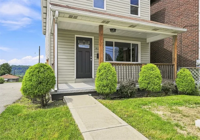 Photo 1 of Single family home for sale at 4136 Gladstone St, Greenfield, PA 15207 | MLS# 1772897 | Listing updated on 2026-09-05