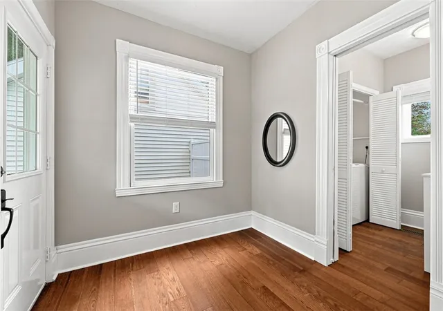 Photo 4 of Single family home for sale at 104 1st Street, Oakdale, PA 15071 | MLS# 1772937 | Listing updated on 2026-09-13