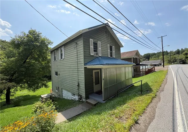 Photo 1 of Single family home for sale at 88 Main St, Punxsutawney Area School District, PA 15711 | MLS# 1773090 | Listing updated on 2026-09-08