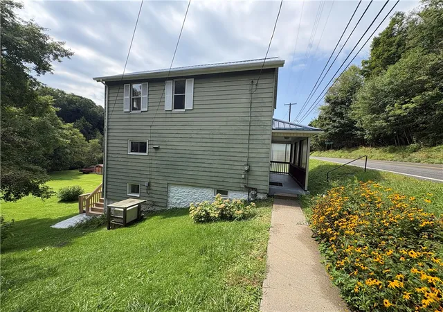 Photo 2 of Single family home for sale at 88 Main St, Punxsutawney Area School District, PA 15711 | MLS# 1773090 | Listing updated on 2026-09-08