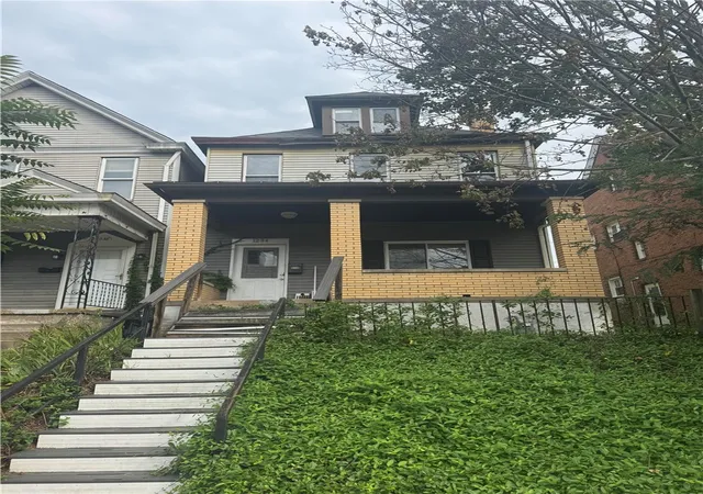 Single family home for sale at 1234 Oakmont St, Crafton Heights, PA 15205 | MLS# 1773100