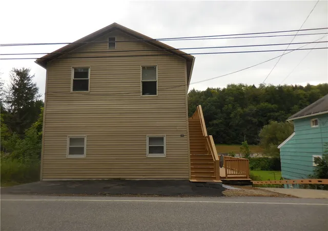 Photo 1 of Multi family home for sale at 194 Main St, Punxsutawney Area School District, PA 15711 | MLS# 1773096 | Listing updated on 2026-09-18