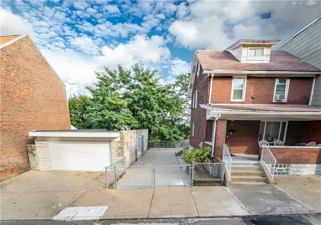 Photo 1 of Single family home for sale at 3231 Dobson St, Polish Hill, PA 15219 | MLS# 1772948 | Listing updated on 2026-09-14