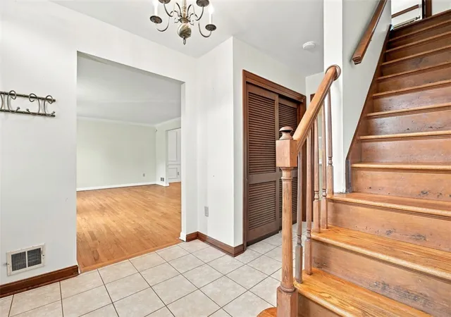 Photo 3 of Single family home for sale at 1852 Stage Dr, Mc Candless, PA 15101 | MLS# 1772983 | Listing updated on 2026-09-13