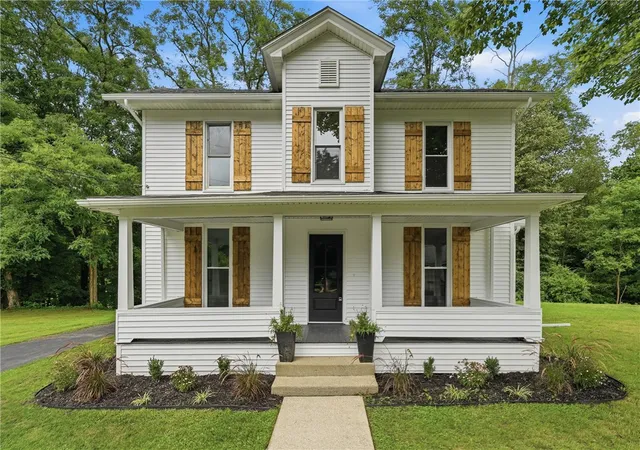 Photo 1 of Single family home for sale at 665 Hamburg Rd, Fredonia, PA 16124 | MLS# 1772821 | Listing updated on 2026-09-12
