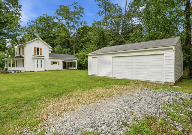 Photo 3 of Single family home for sale at 665 Hamburg Rd, Fredonia, PA 16124 | MLS# 1772821 | Listing updated on 2026-09-12
