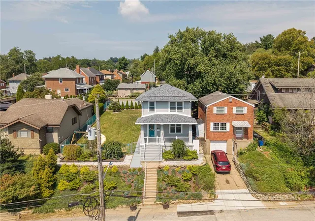 Photo 3 of Single family home for sale at 236 Richfield St, Overbrook, PA 15234 | MLS# 1773047 | Listing updated on 2026-09-14