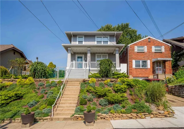 Photo 4 of Single family home for sale at 236 Richfield St, Overbrook, PA 15234 | MLS# 1773047 | Listing updated on 2026-10-17