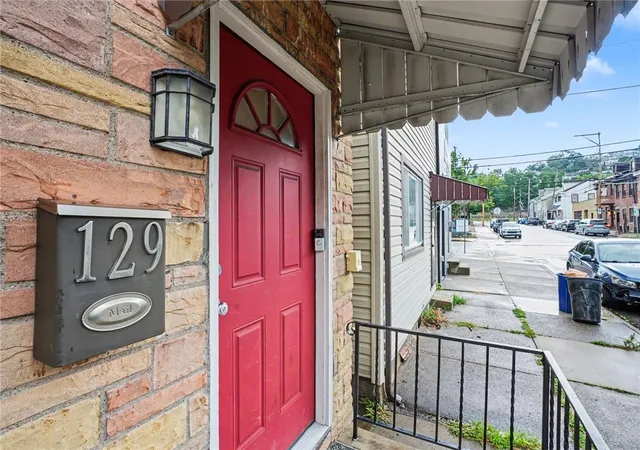 Photo 2 of Single family home for sale at 129 S 20th Street, South Side, PA 15203 | MLS# 1773098 | Listing updated on 2026-09-10