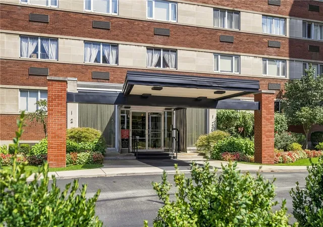Photo 2 of Condo for sale at 128 N Craig St #911, Oakland, PA 15213 | MLS# 1773092 | Listing updated on 2026-09-04