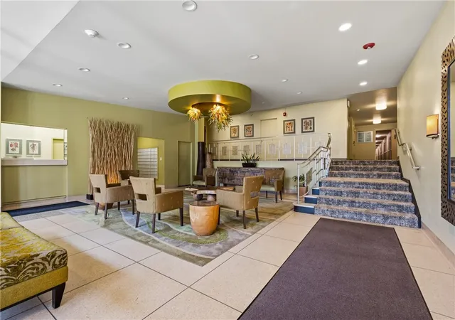 Photo 3 of Condo for sale at 128 N Craig St #911, Oakland, PA 15213 | MLS# 1773092 | Listing updated on 2026-09-04