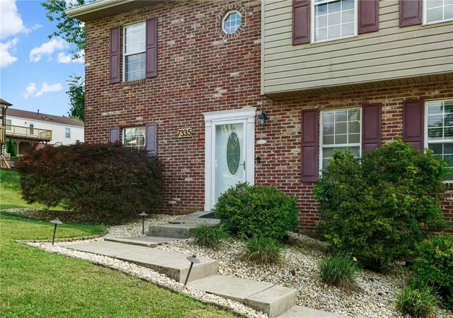 Photo 2 of Single family home for sale at 7335 Deer Run Cir, Imperial, PA 15126 | MLS# 1773108 | Listing updated on 2026-10-04