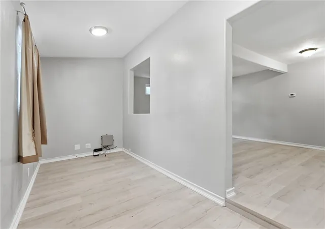 Photo 4 of Single family home for sale at 136 Varney St, Ross Twp, PA 15202 | MLS# 1772717 | Listing updated on 2026-09-04